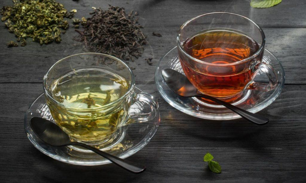 какой чай полезнее черный или зеленый